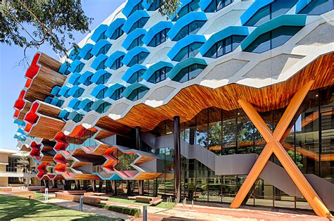 celine la trobe university|La Trobe melbourne.